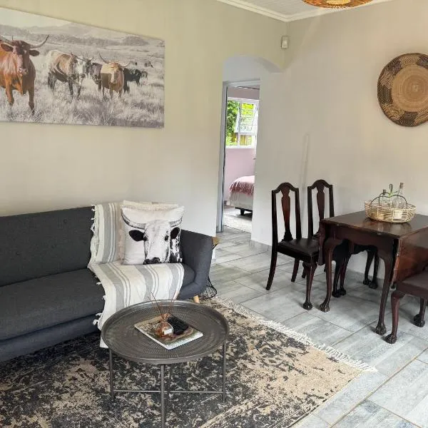Whitehouse cottage, hotel in White River