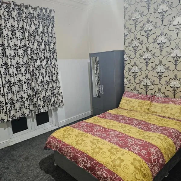 VIkky'S BnB, hotel di Birmingham