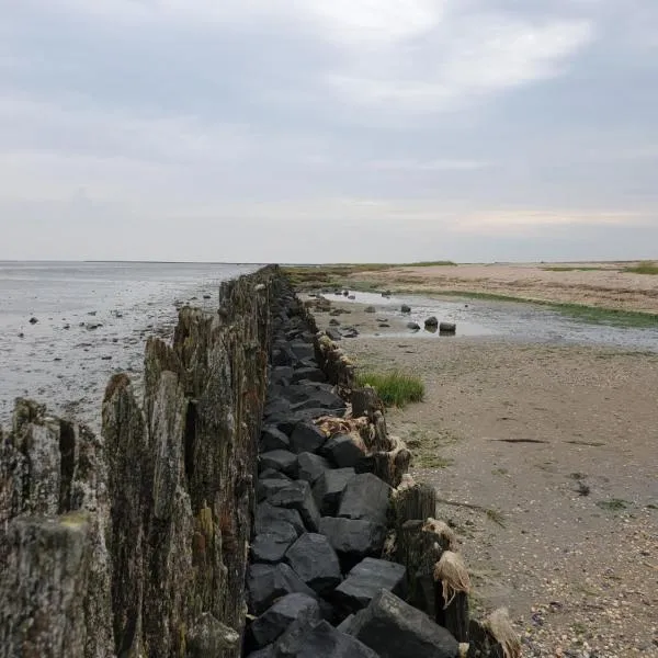 De Horizon, slapen in hutten, hotel en Westernieland