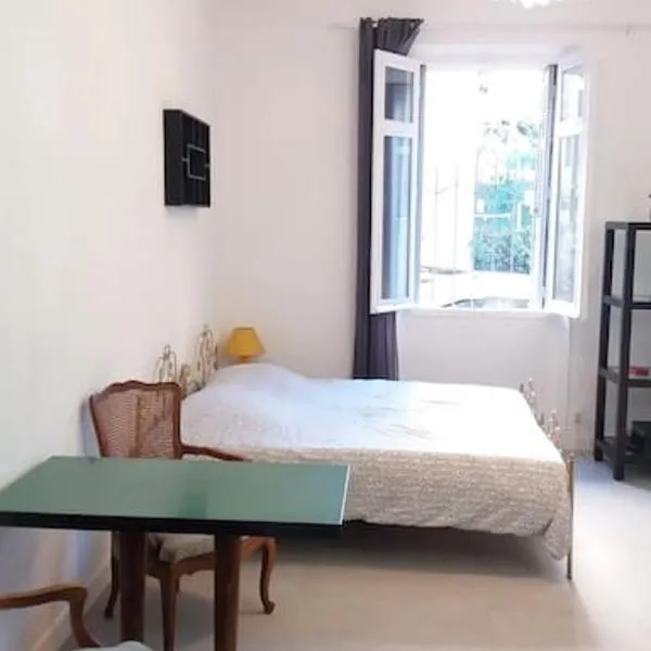 Grand studio de 30m2 !central !spacieux !différent ! – hotel w Cannes