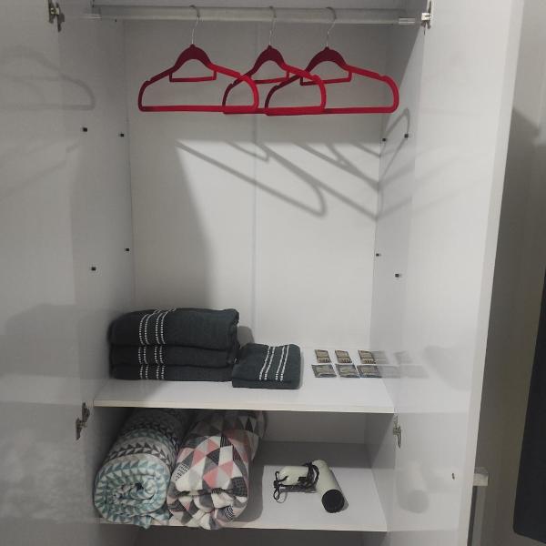 Apartamento inteiro próximo a Algar, Cargill, Aeroporto e UFU - Foto 2