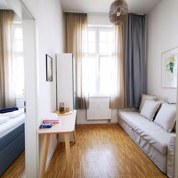 Viesnīca SC 07 by ROCKCHAIR Apartments l SUPERHOST Status l 2,5 Bedrooms Boxspringbeds Balcony Elevator welcomes you! Berlīnē