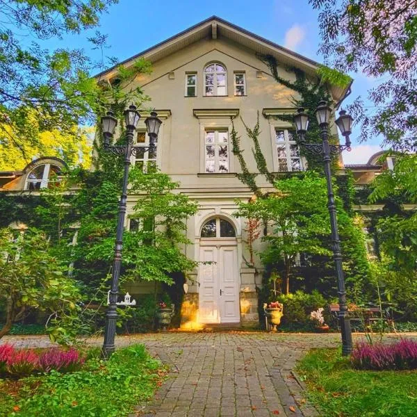 Kasztanowy Dwór, hotel v destinácii Tešín