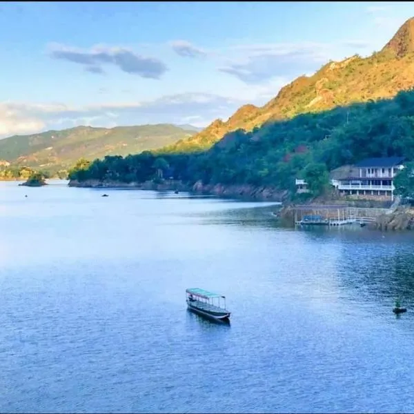 Apartamento de verano a orillas de la Represa de Prado 1 de 2, hotel v destinaci Boquerón de Tena