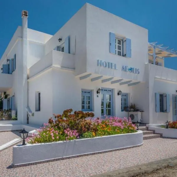 Aeolis Hotel、アダマスのホテル