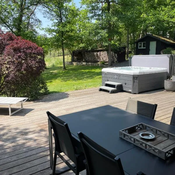 La Villa des Vennes, хотел в Heure