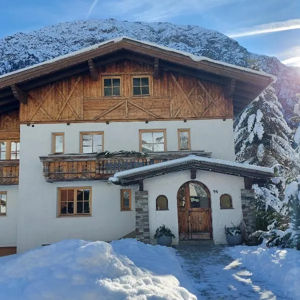 Försterhaus, Hotel in Holzgau