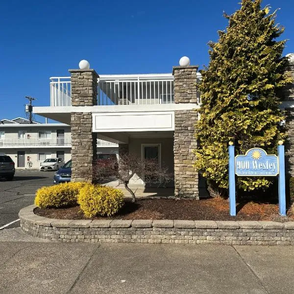 Beautiful Condo Sleeps 4- Only 2 Blocks From Beach, hotel in Ocean City
