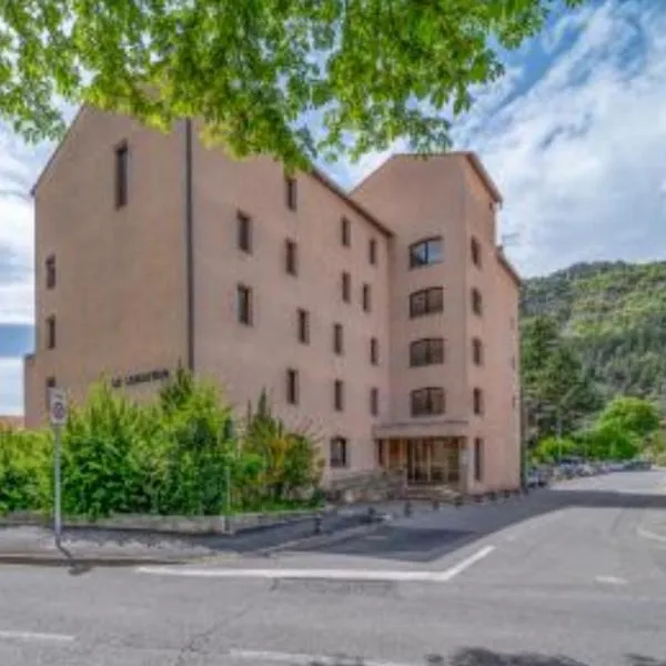 Grand studio confortable jusqu'à 4 personnes, hotel en Digne-les-Bains