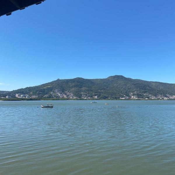 Quarto individual em Florianópolis (acomoda até 2 pessoas)