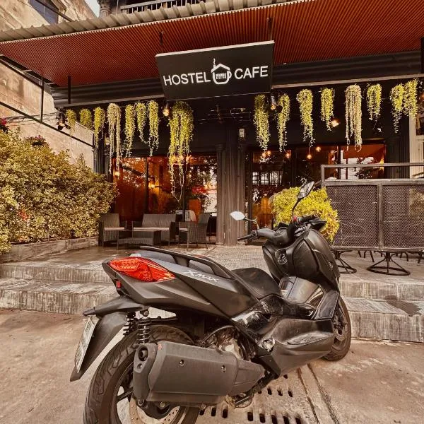 Hostel Friends Station & Cafe, hotel v destinaci Pattaya South