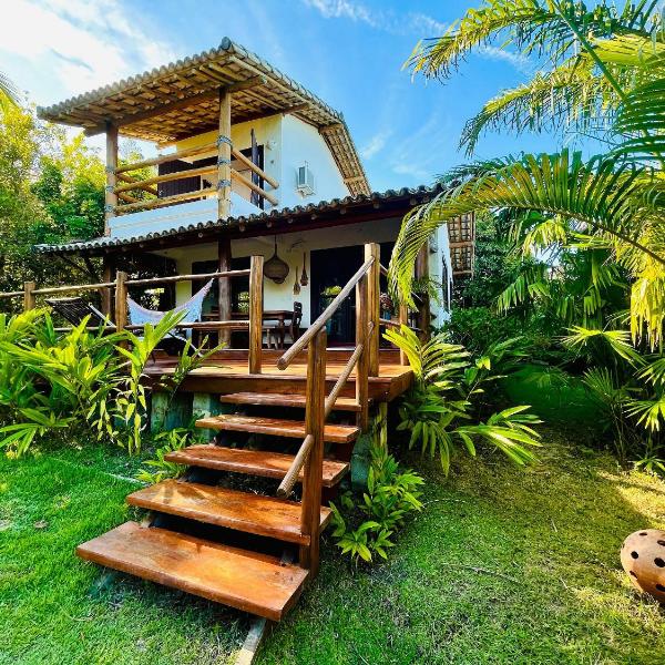 Casa para 10 com piscina e vista para a Praia do Espelho na Bahia