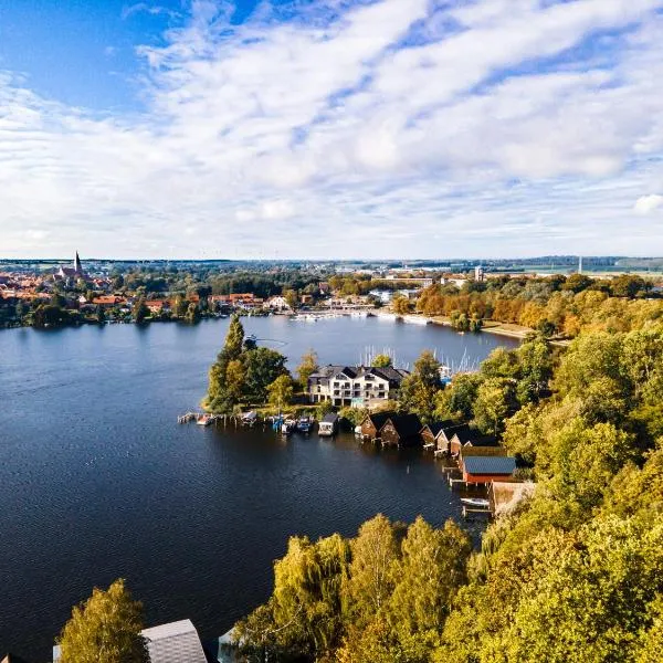 Hotel Seestern, hotel in Zierzow