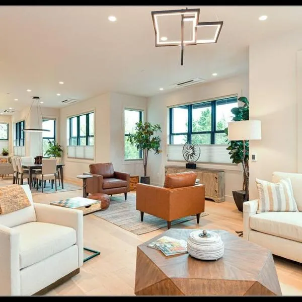 Mahar Homes - Plaza North on First, hotel in Ashland