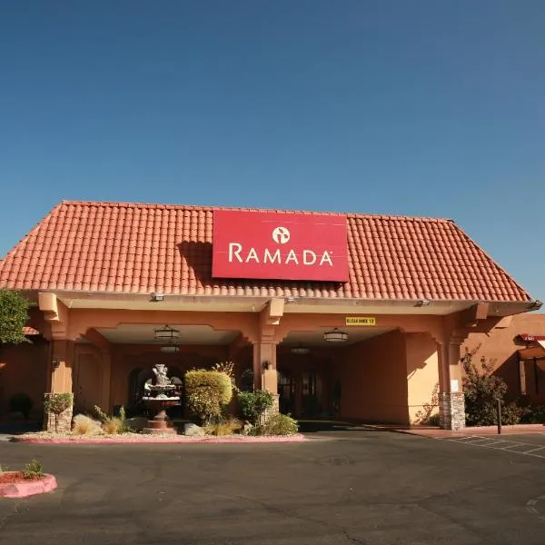 Ramada by Wyndham Fresno North, отель во Фресно