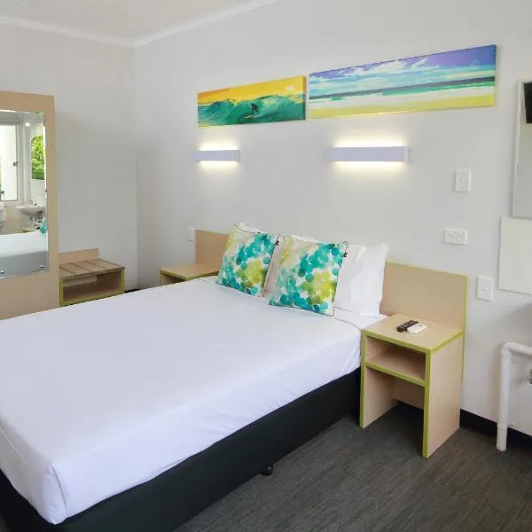 Palm Beach Hotel, hotell i Gold Coast