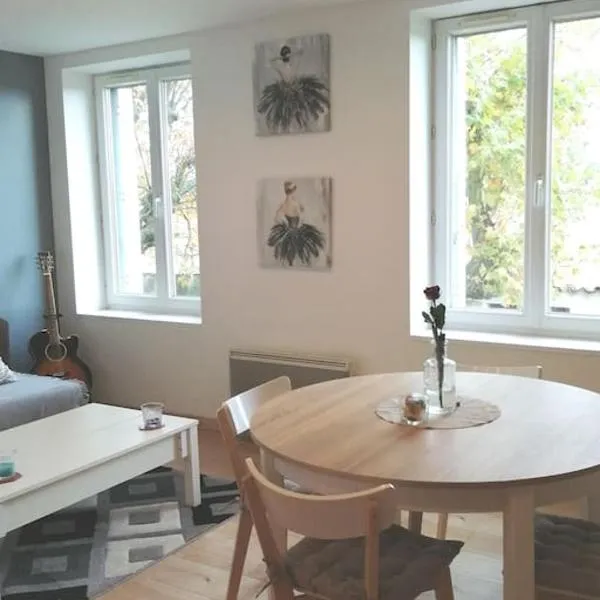 Appartement ZEN ET COSY, hotel en Moidieu-Détourbe