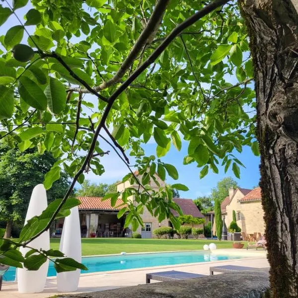 Le Mas de Laché, hotel in Caylus