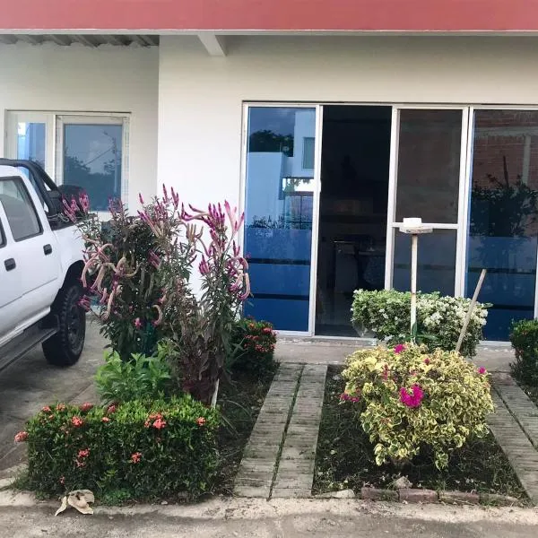 Casa en tocaima Condominio campestre, hotel en La Colorada