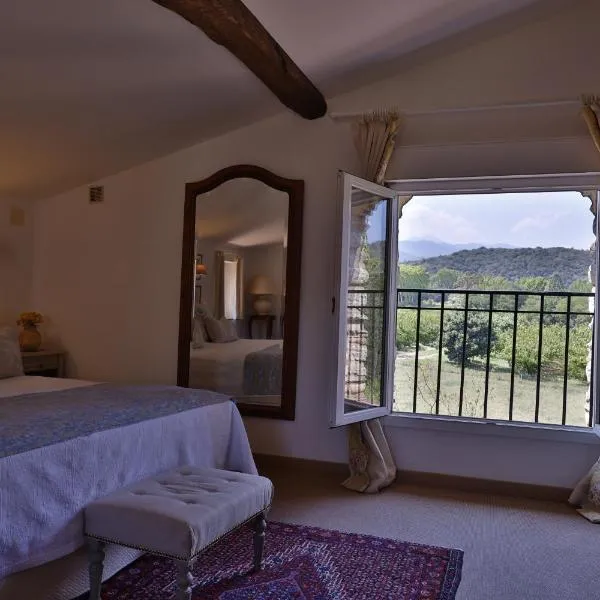 Hotel Le Mas Trilles โรงแรมในเซเรต์