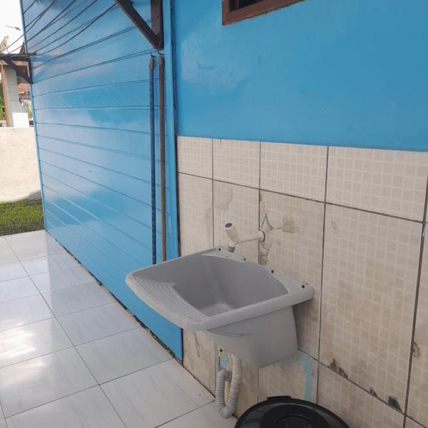 Casa Azul aconchegante, próx. a praia, Wi-Fi 300mb - Foto 3