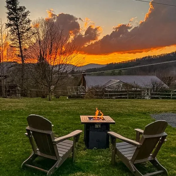 Petite Retreat, hotel u gradu 'West Jefferson'