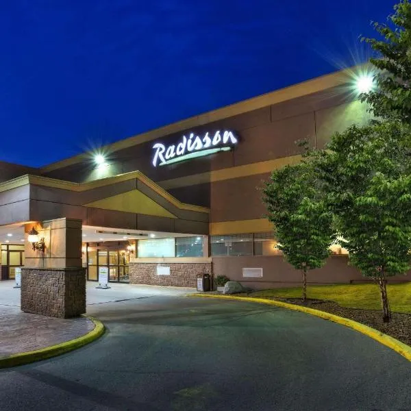 Radisson Hotel Sudbury, hotel in Lively