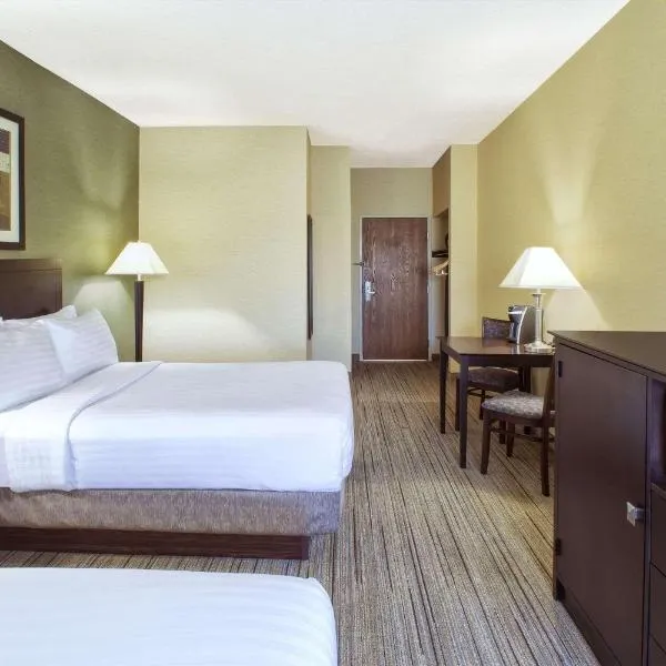 Country Inn & Suites by Radisson Benton Harbor-St Joseph MI, hotel in Watervliet