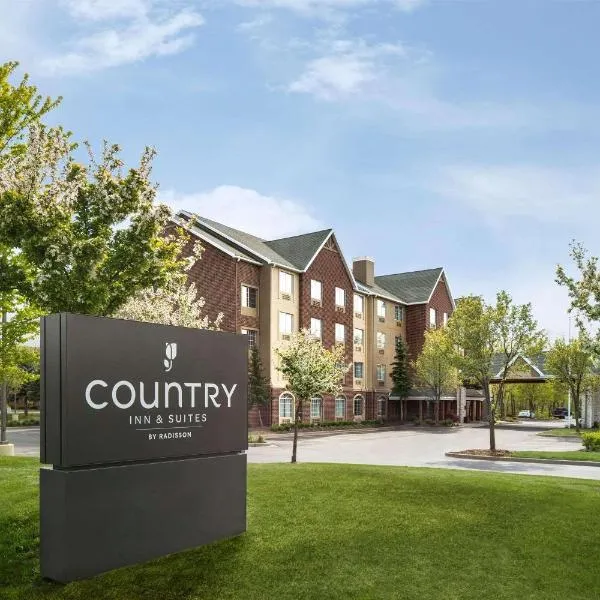 Country Inn & Suites by Radisson, Novi, MI, מלון בנובי