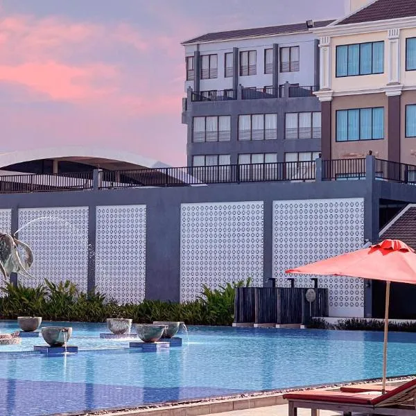 Pacific Hotel & Spa، فندق في Phumĭ Svay Prey