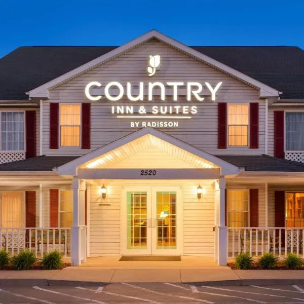 Country Inn & Suites by Radisson, Nevada, MO, hotel v destinaci Nevada