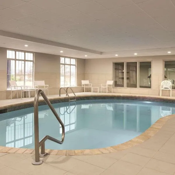 Country Inn & Suites by Radisson, Chattanooga-Lookout Mountain: Chattanooga şehrinde bir otel