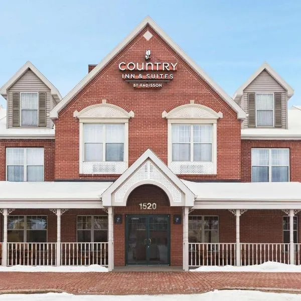 Country Inn & Suites by Radisson, Wausau, WI, hotel v destinaci Schofield