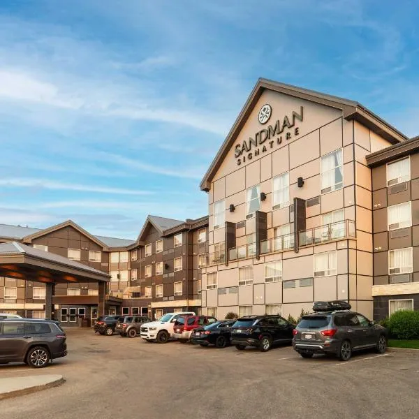 Sandman Signature Edmonton South Hotel、エドモントンのホテル