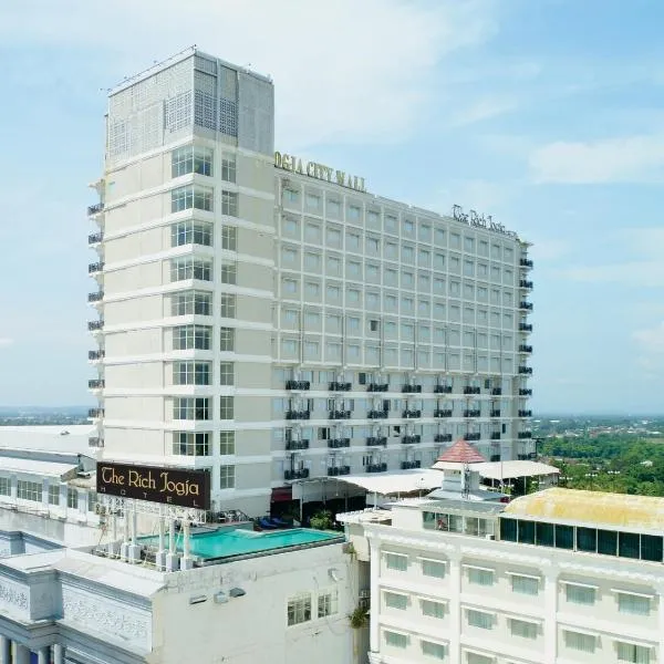 The Rich Jogja Hotel, hotel in Yogyakarta