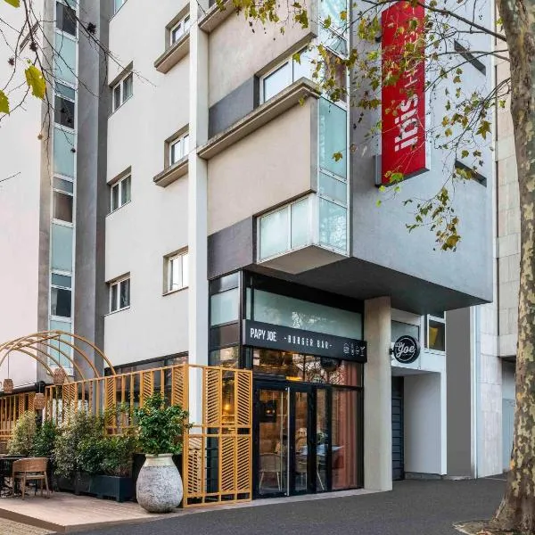 ibis Paris Place d’Italie 13ème: Parc Saint-Maur şehrinde bir otel