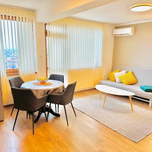 PANORAMA APARTMENT โรงแรมในมอนตานา