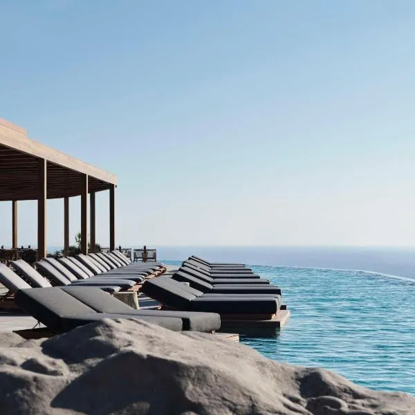 Magma Resort Santorini, In The Unbound Collection By Hyatt, hótel í Vourvoúlos