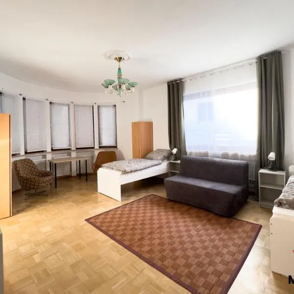 Space Comfort Bremen Apartment mit Balkon bis zu 6 Personen, hotelli Bremenissä
