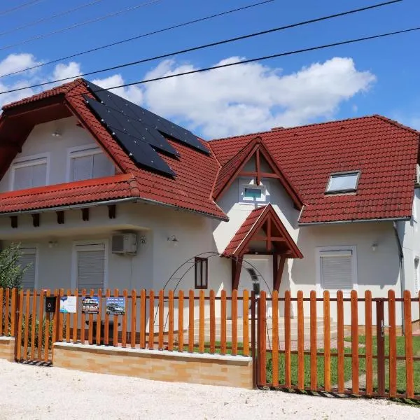 Badacsony Apartmanház, hotel v destinaci Badacsonytomaj
