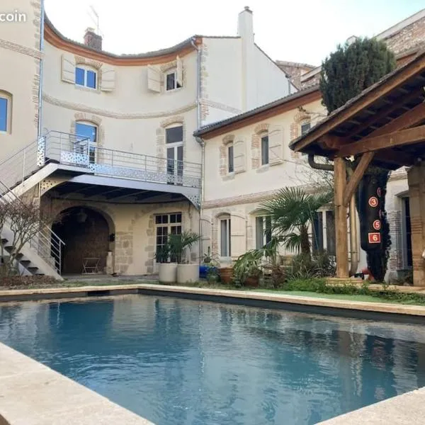 Agen hyper centre - Gîte 60m² avec piscine chauffée, hôtel à Agen
