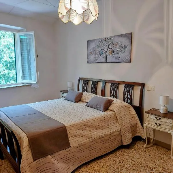 La Casa sulle Mura - Montecarlo - A 15 km da Lucca, hotel v destinaci Montecarlo