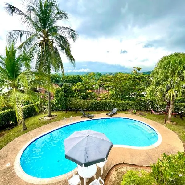 Espectacular CASA FINCA con piscina, WiFi Y AA, khách sạn ở Melgar