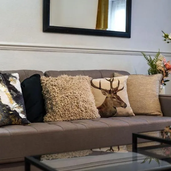 Modern Wolverhampton 3 bed Home, מלון בוולברהמפטון