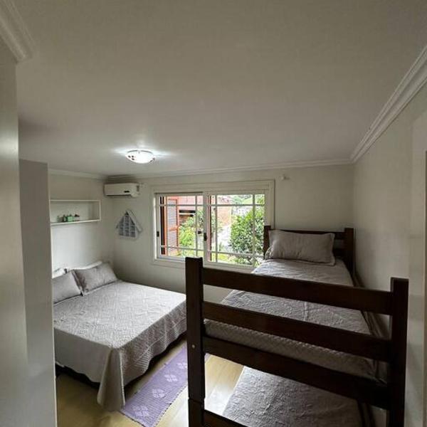 apartamento em bairro nobre suíte com ar condicionado e banheira com hidromassagem - Foto 2
