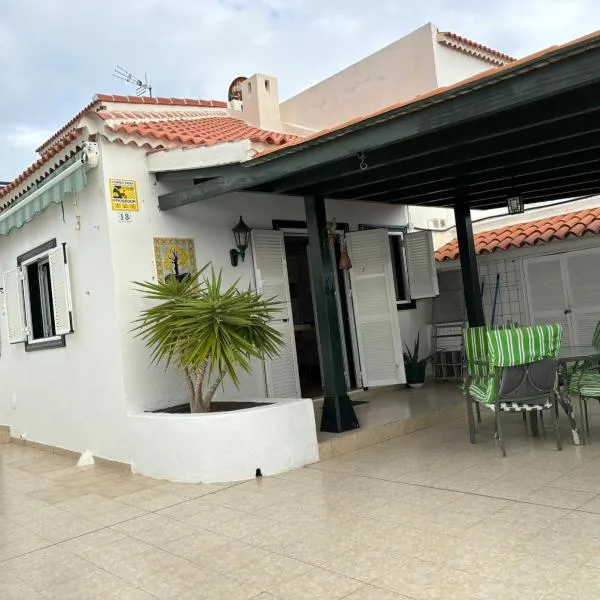 Abades Chalet, hotel v destinaci La Listada