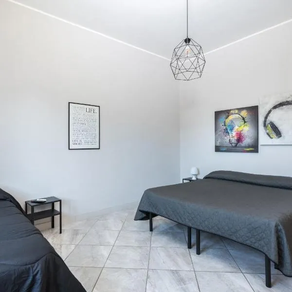 Travelershome Ciampino Apartment, hotel v destinaci Ciampino