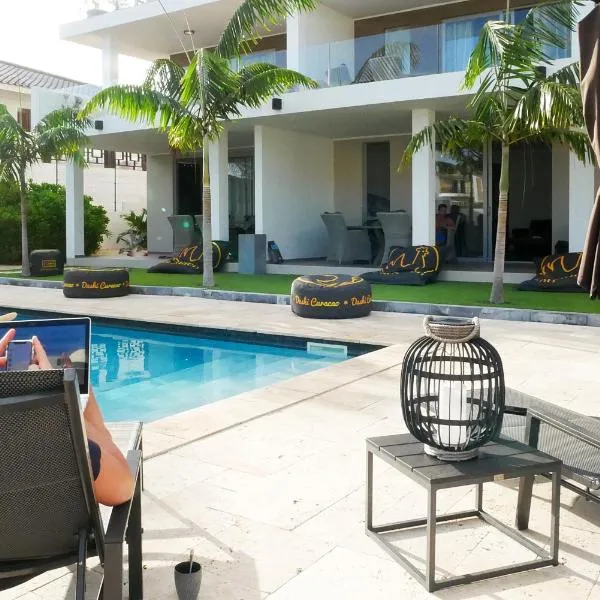 Goudhaen Luxury Private apartments Jan Thiel Beach, hotel v destinaci Jan Thiel