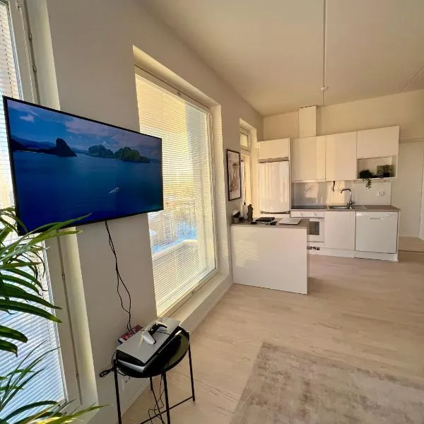 New 3-Bed Apartment & Free Garage parking & PS5, hotel v destinácii Kurkijärvi