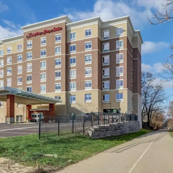 Hampton Inn & Suites Cincinnati Midtown Rookwood, hotel Bellevue-ban